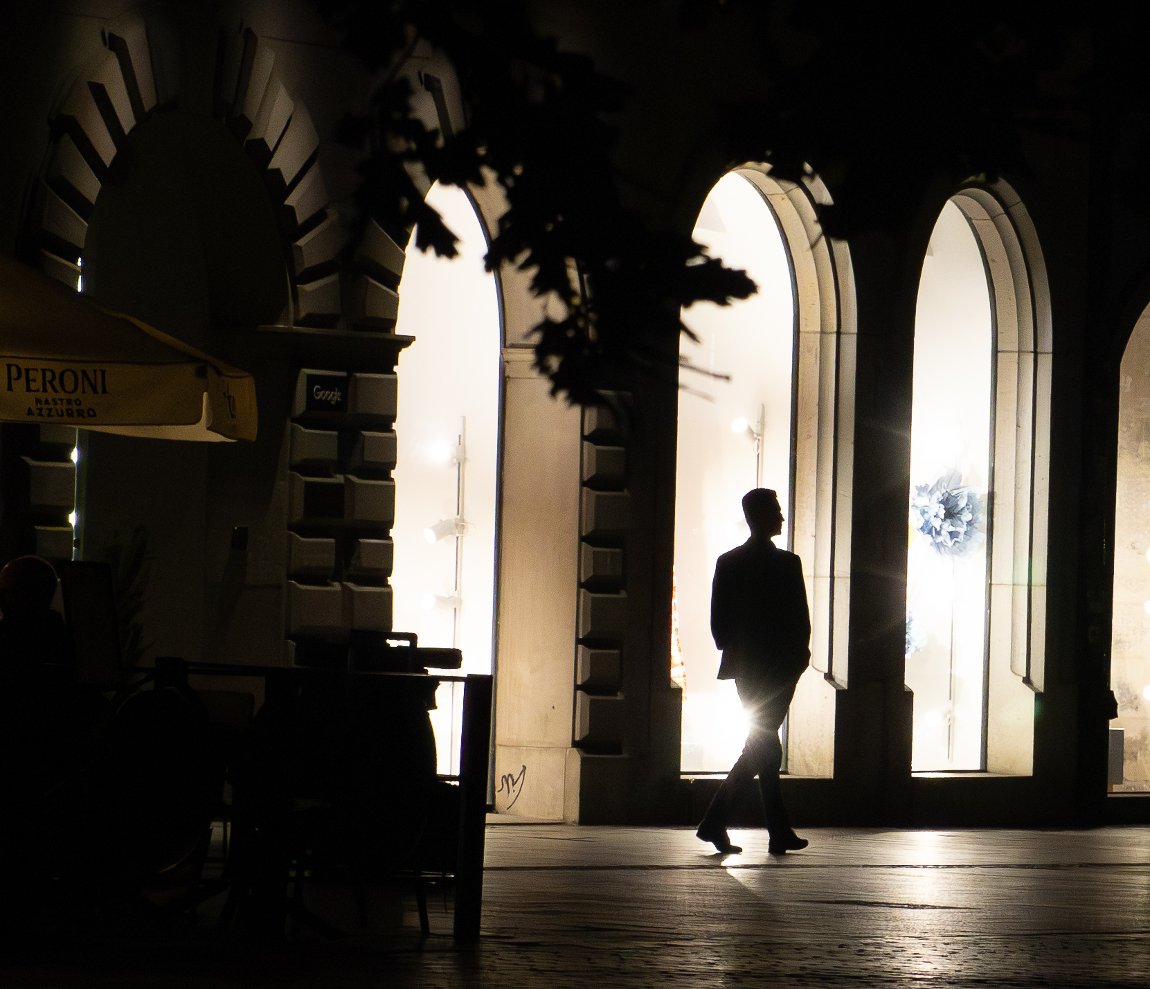 Krakow - Solo Silhouette