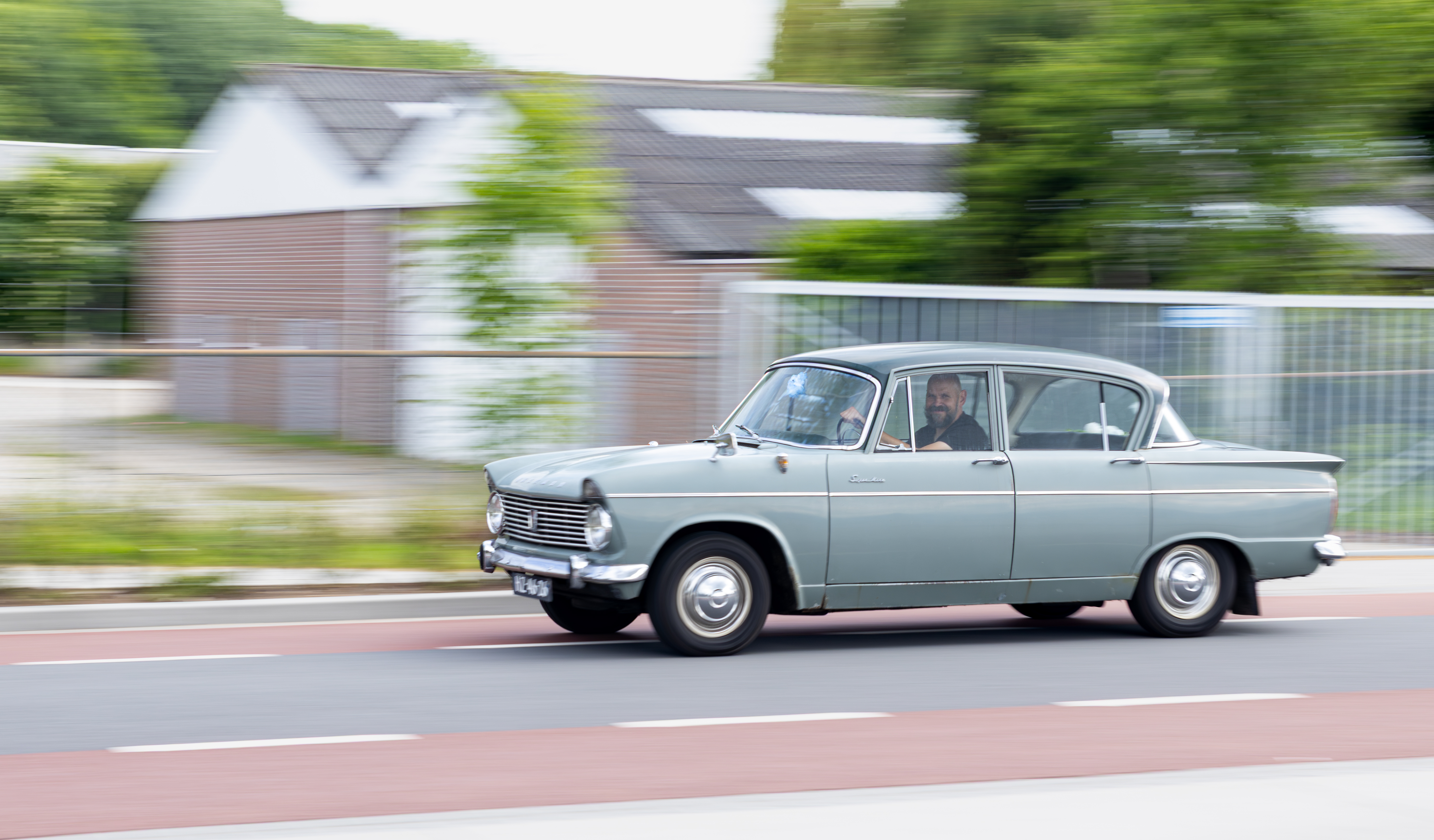 Beek - Happy dude in his vintage car